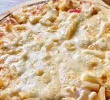 Seafood & Meat Pizza