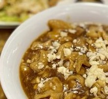 Stewed Pork Intestines with Garlic