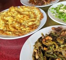 Braised pork belly with green beans