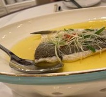 Steamed White Fish with Wine Flavor