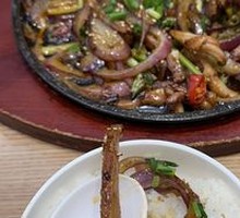 Sizzling Spicy Squid