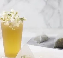 Jasmine Snow Drift