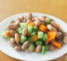 Pickled Peanut Snack