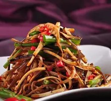 Fragrant Tofu with Wood Ear Mushrooms