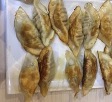 Bai's Three Fresh Pan-Fried Dumplings