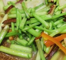 Fried Tofu with Water Celery