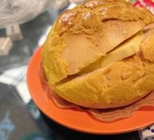 Pineapple Oil Sandwich