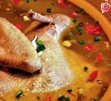 Huizhou-style Chicken Soup with Wild Ingredients