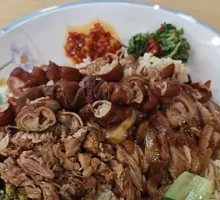 Pork Shank and Intestine Rice Bowl