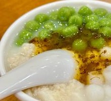 Glutinous Rice Balls with Fermented Rice Soup and Tofu