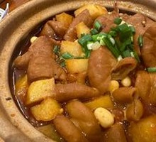 Braised pork intestine with soybeans