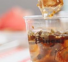 Classic Braised Pork in Flatbread