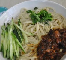 Smiling Mouth Fried Sauce Noodles