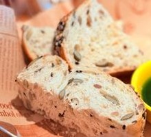 Toast with Basil Sauce