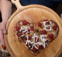 Strawberry Thin Crust Pizza