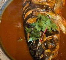 Peking Fish Head with Flatbread