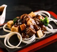 Sizzling Snowflake Beef Cubes