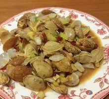 Spicy Stir-Fried Donggang Clams