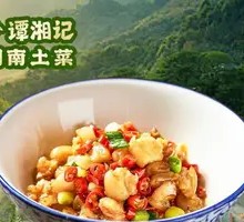 Stir-Fried Pig's Feet Pieces