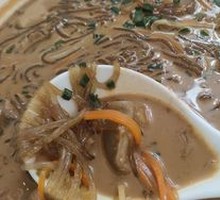 Sand clam and mung bean noodles