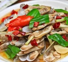 Spicy Stir-Fried Clams