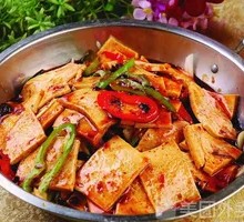 Spicy Pot-Braised Tofu with Leaves