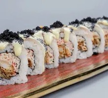 Black Pine White Deer Roll