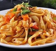 Tomato and Egg Fried Noodles