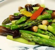 Chicken of the Woods with Asparagus