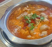 Sour Soup Pig Trotter Hot Pot