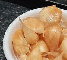 Sweet Pickled Garlic