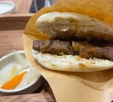 Grilled Lamb Skewers in Flatbread