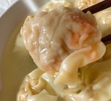 Fresh Shrimp and Crab Dumplings