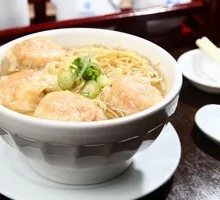 Fresh Shrimp and Caviar Dumpling Noodles