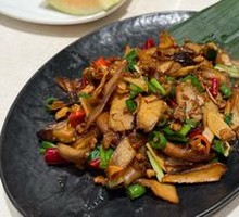Border Stir-Fried Mountain Delicacies
