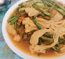 Fresh One-Pot Dish