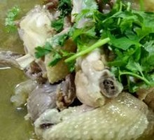 Clear Soup with Live Rooster
