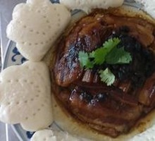 Steamed Pork in Lotus Leaf Wraps