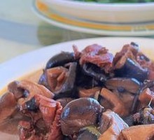 Stewed Chicken Gizzard with Mushrooms