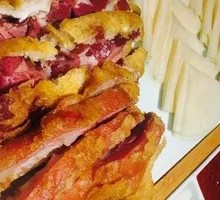 Crispy Pastry Pork Shank