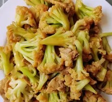 Stir-Fried Cauliflower with Meat