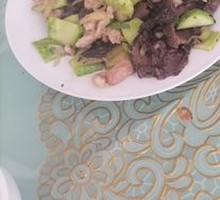 Stir-fried Pork with Mountain Mushrooms