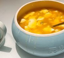 Stewed Chicken with Seafood and Tofu