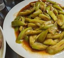 Garlic Stir-Fried Loofah