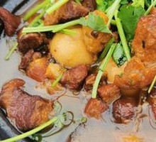 Braised Pork with Boiled Eggs