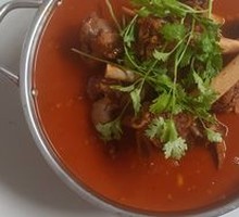 Sauce-Flavored Lamb Shank Bones