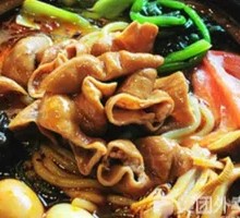 Braised Pork Intestines in Clay Pot