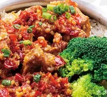 Spicy Pork Rib Claypot Rice