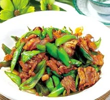Stir-Fried Pork with Green Peppers