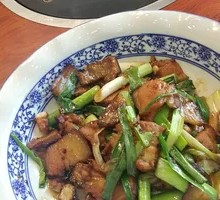 Green Garlic with Preserved Meat